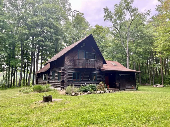 7684 W Hollow Rd, Naples, NY 14512