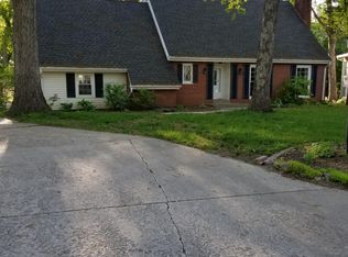 9345 N Timber Ter, Peoria, IL 61615