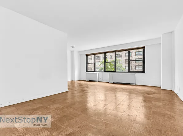 220 East 57th Street 4F image 1 of 7