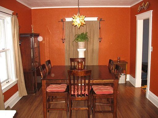 Formal Dining
