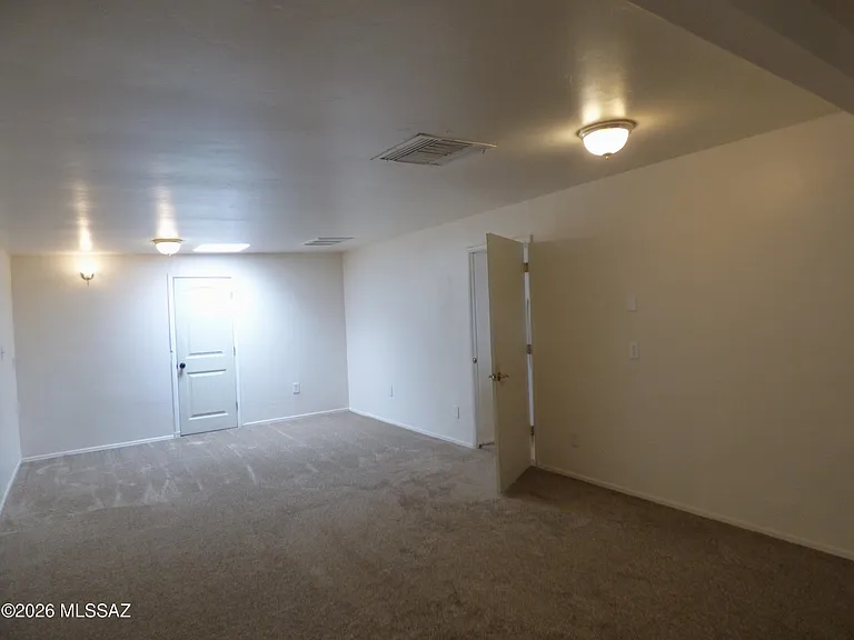 1029 E Irwin Pl #A — Photo 13