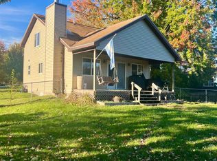 10653 Maple Dr, Riverdale, MI 48877