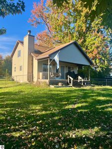 10653 Maple Dr, Riverdale, MI, 48877