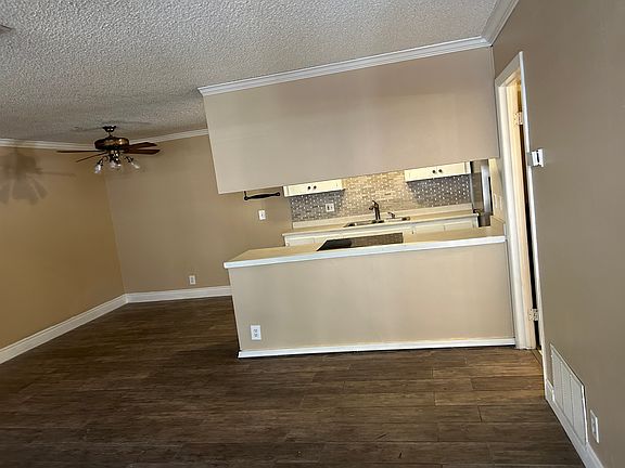 4th image of 1480 Lorilyn Ave Unit 1