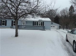 7638 S Lake Rd, Bergen, NY 14416