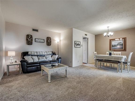 5th image of 1817 Castille Dr