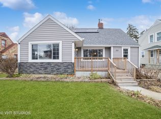 307 S Clifton Ave, Elgin, IL 60123