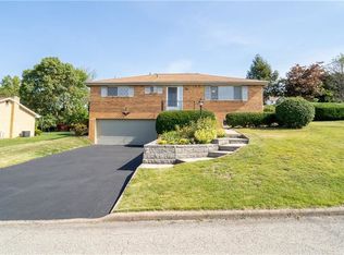 565 Hickory Dr, Greensburg, PA 15601