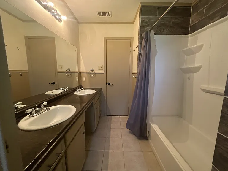 530 Hilliard Dr — Photo 29