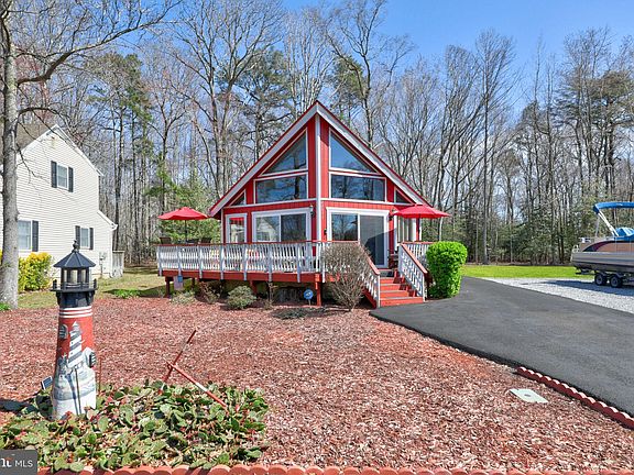2nd image of 22833 Dogwood Dr