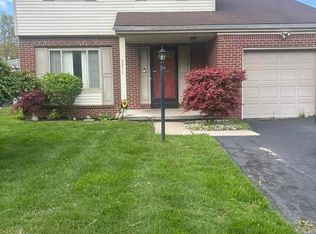 5211 Calyx Ln, Toledo, OH 43623