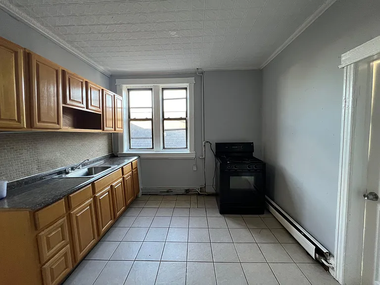 9 Grant Ave #37E — Photo 2