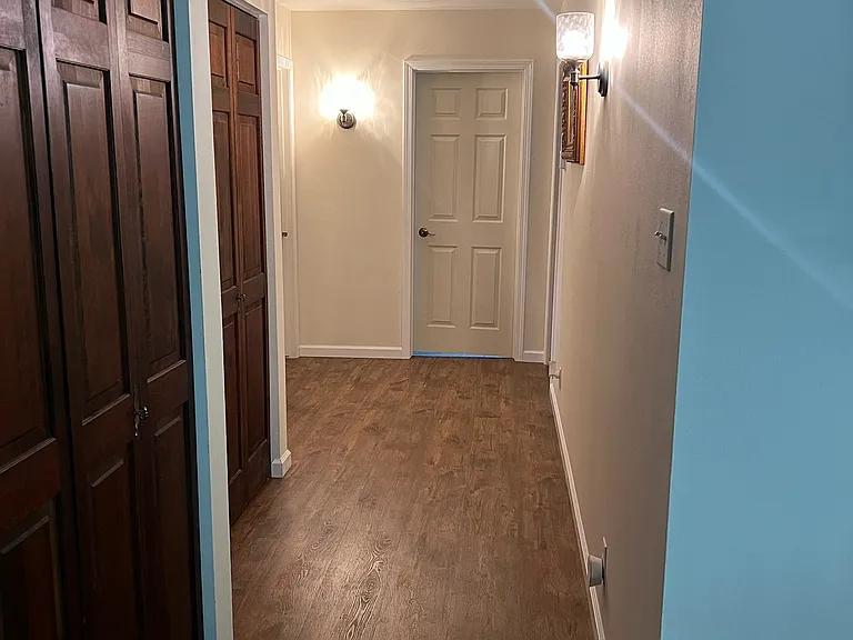 Hallway in rancher floor