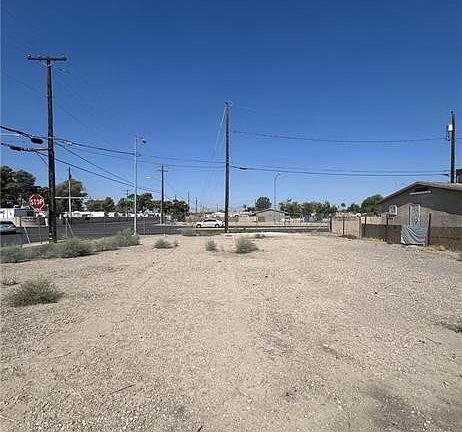 5th image of 1150 Laurel Ave