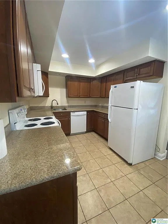2 bed, 1.0 bath, 1100 sqft, $1,950 — Photo 4