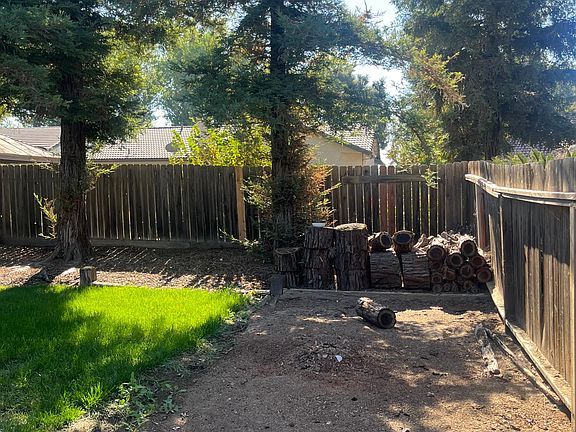2nd image of 2563 W Michelle Ln