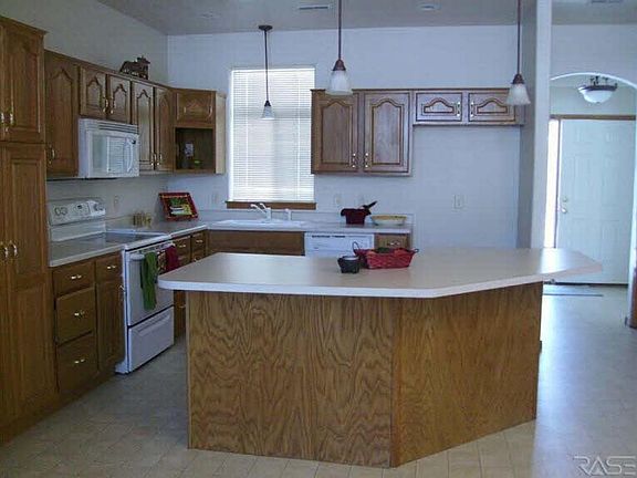 2nd image of 7315 S Hoffman Pl