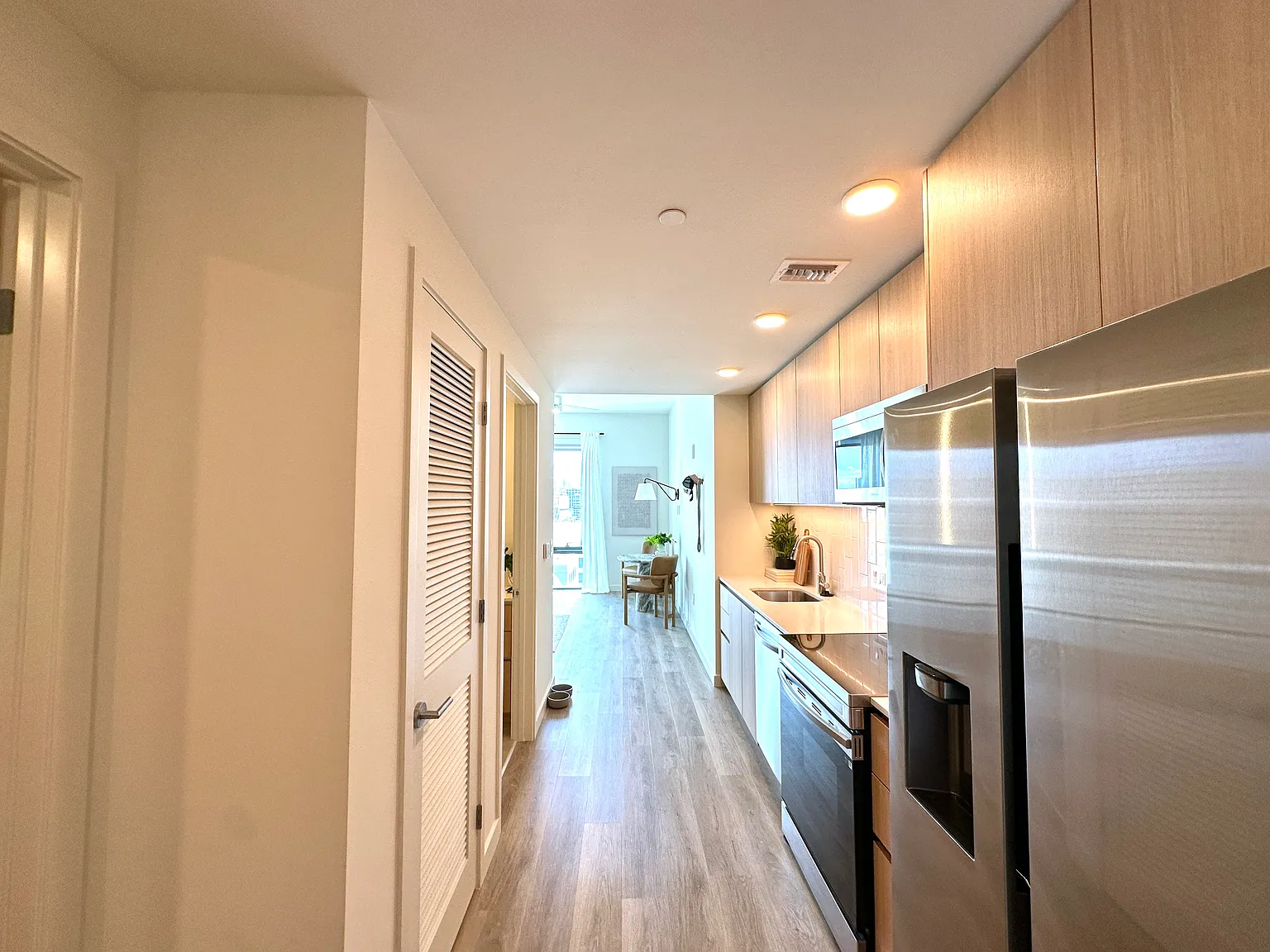 Studio, 454 sqft, $1,981 — Photo 2