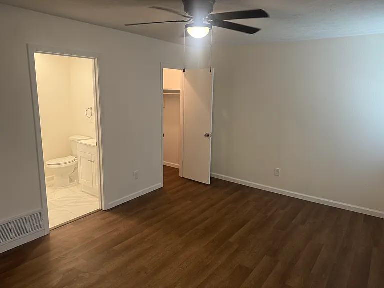 5637 Comer Dr — Photo 32