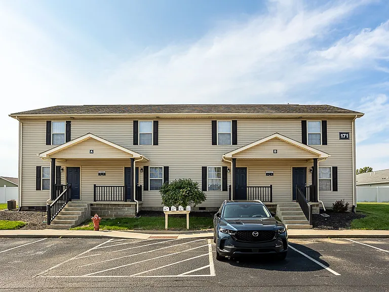 Fox Brook Apartments — Photo 10