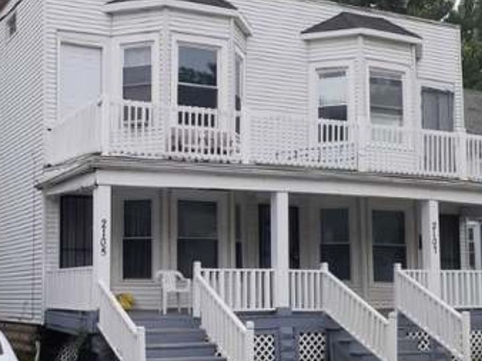 1st image of 2105 W 93rd St #2109