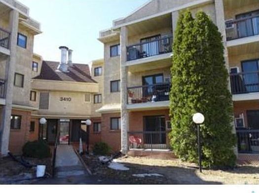 1st image of 3410 Park St #320