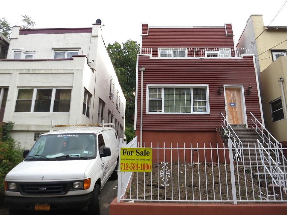 1st image of 2208 Cedar Ave