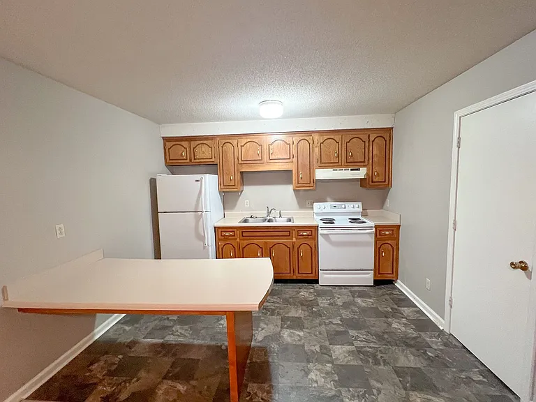 1511 W Knollwood Cir — Photo 3