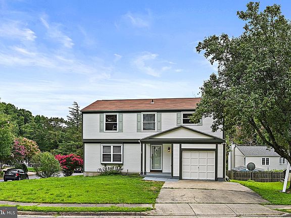 2nd image of 9409 Mirror Pond Dr