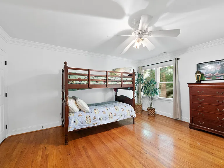 106 Birkhaven Dr — Photo 36