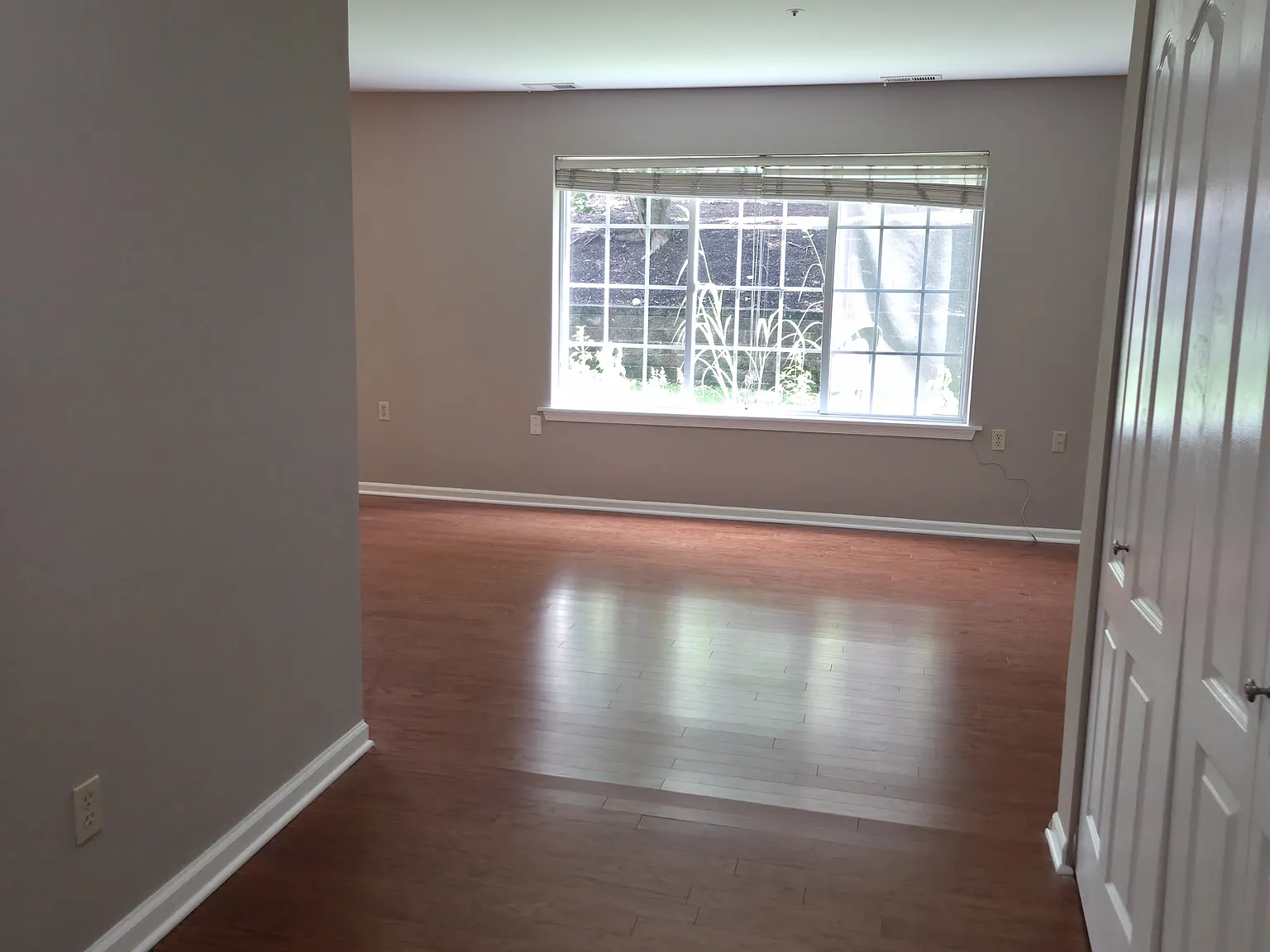 2 bed, $3,050 — Photo 3