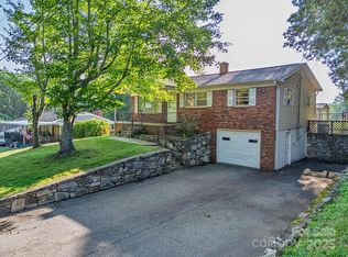 21 Cedar Hill Cir, Asheville, NC 28806