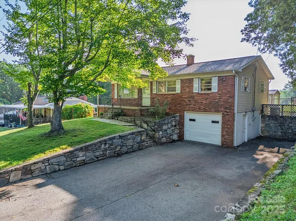 21 Cedar Hill Cir, Asheville, NC 28806