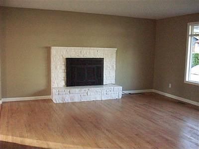 5th image of 6506 190th St SW