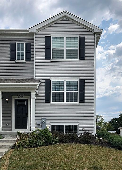 2nd image of 2370 Aurora Dr