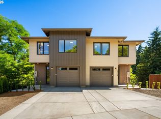2902 E McLoughlin Blvd #2, Vancouver, WA 98661