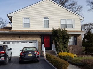 15 Kinder Dr, Bloomfield, NJ 07003