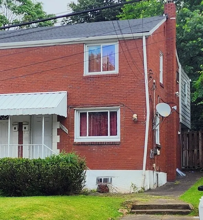 1116 Woodbine St photo 1