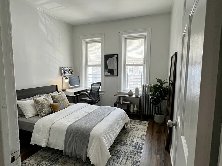 542 Chester St #2 — Photo 2
