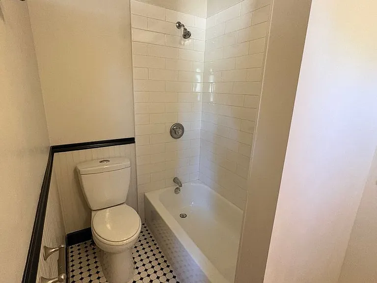 1529 10th Ave #1 — Photo 5