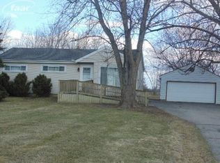 7068 N Linden Rd, Mount Morris, MI 48458