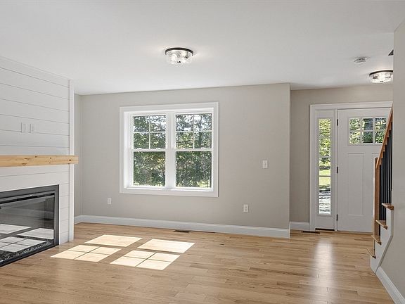4th image of 72 Carter Rd