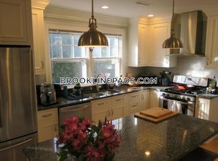 281 Walnut St #1, Brookline, MA 02445