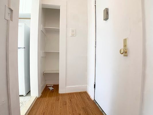 3rd image of 2530 Ocean Ave #B9