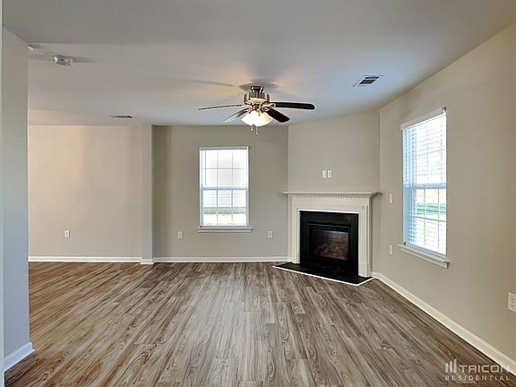 4th image of 5422 Graypark Dr