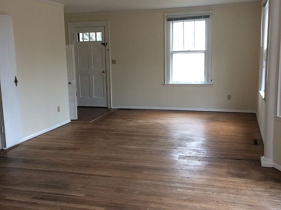 Living Room / Dining Room Combination