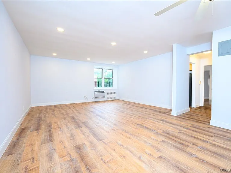 3 Sadore Ln #6M — Photo 6