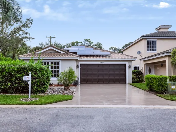 4927 Lombard Pass Dr, Lake Worth, FL 33463