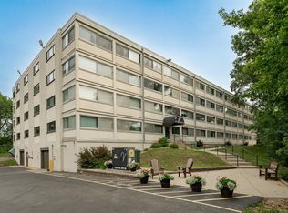 2100 Valkyrie Dr NW APT 109, Rochester, MN 55901