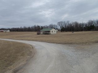 4 Nathan Ln, Louisburg, MO 65685